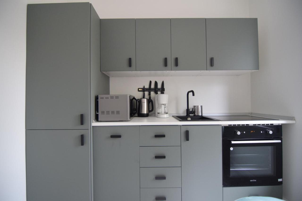 Beautiful Apartment In Old City Bukares Bagian luar foto